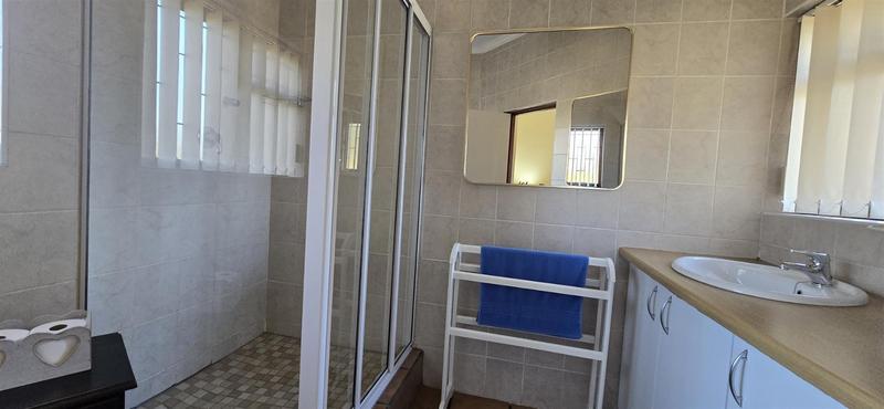 4 Bedroom Property for Sale in Southern Cross Western Cape